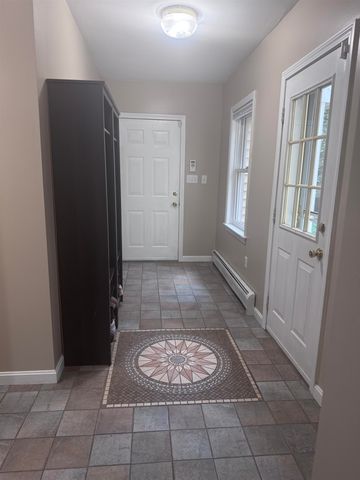 11 Longview Drive, Bow, NH 03304