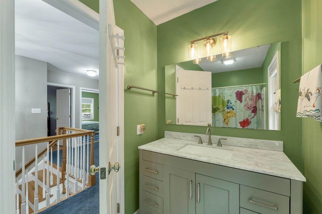 11 Longview Drive, Bow, NH 03304