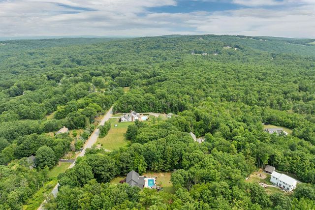 11 Longview Drive, Bow, NH 03304