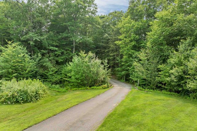 11 Longview Drive, Bow, NH 03304