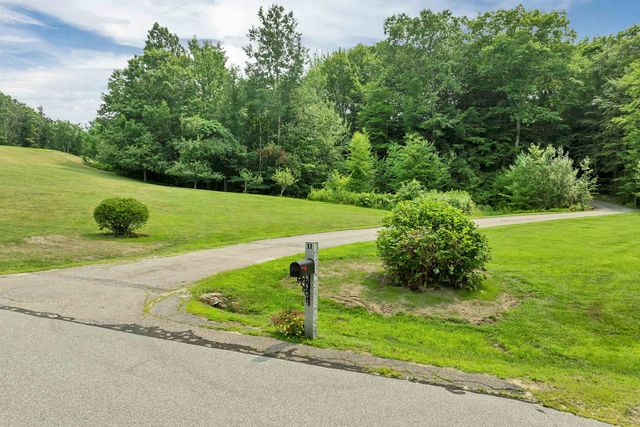 11 Longview Drive, Bow, NH 03304