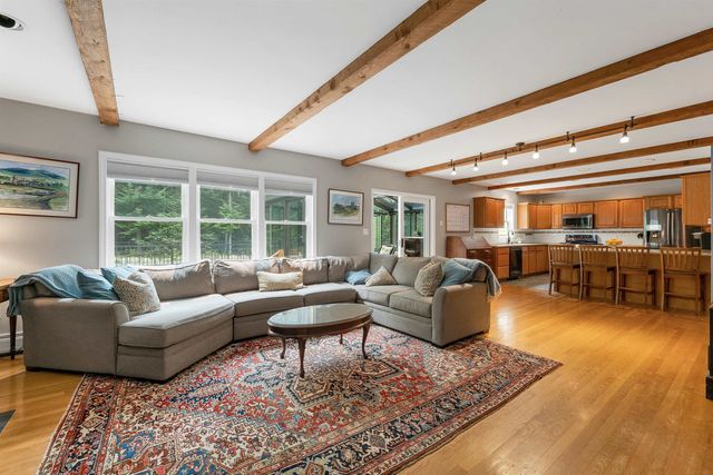 11 Longview Drive, Bow, NH 03304