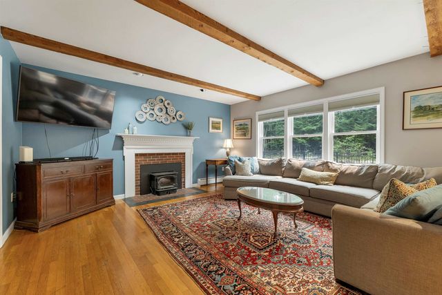 11 Longview Drive, Bow, NH 03304