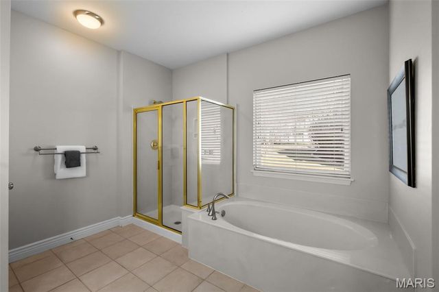 332 Remington Way Drive, Ballwin, MO 63021