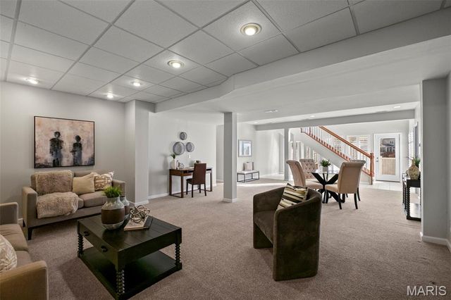 332 Remington Way Drive, Ballwin, MO 63021