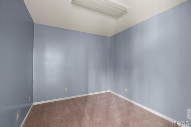 332 Remington Way Drive, Ballwin, MO 63021