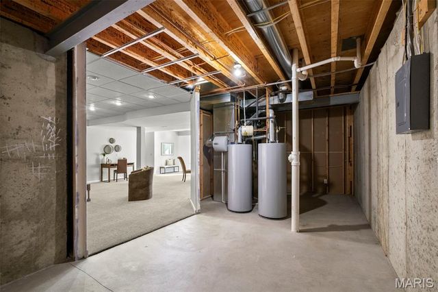 332 Remington Way Drive, Ballwin, MO 63021