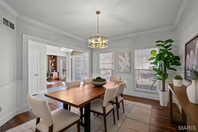 332 Remington Way Drive, Ballwin, MO 63021