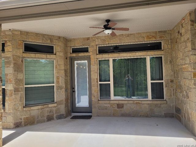 218 Champions Blvd, La Vernia, TX 78121