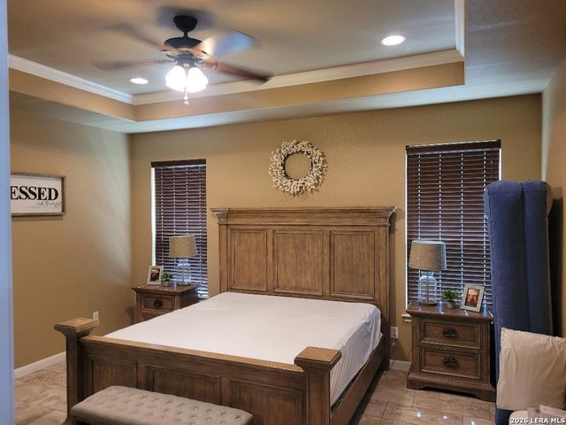 218 Champions Blvd, La Vernia, TX 78121