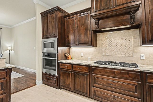 1019 Kingsley Court, Weatherford, TX 76087