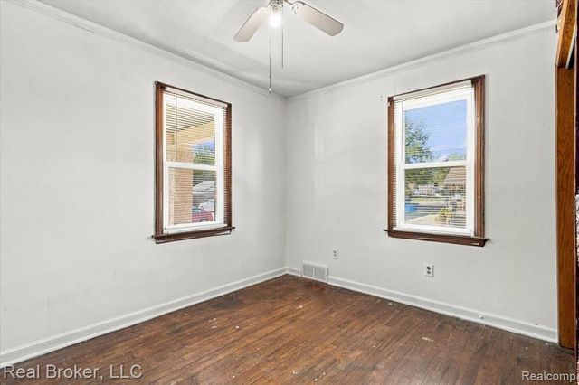 7267 Dodge Avenue, Warren, MI 48091