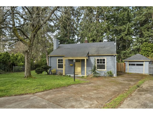 1945 Ne BELL Dr, Portland, OR 97220
