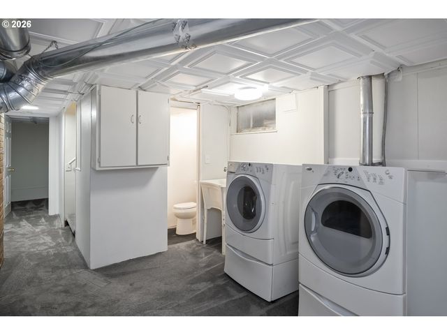 1945 Ne BELL Dr, Portland, OR 97220