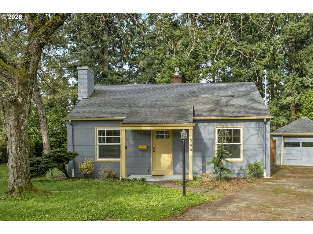 1945 Ne BELL Dr, Portland, OR 97220