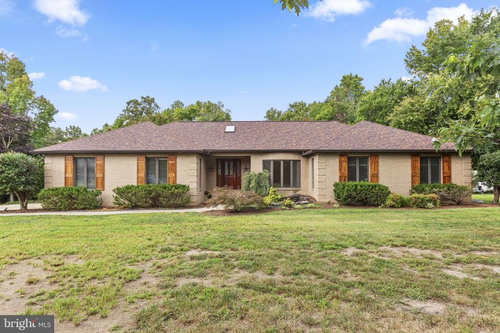 212 MORGANS RIDGE CT, La Plata, MD 20646