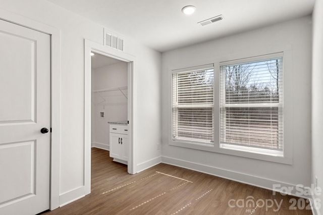 123 Indian Wells Court, Harmony, NC 28634