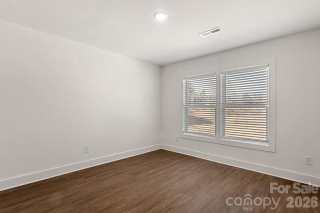 123 Indian Wells Court, Harmony, NC 28634