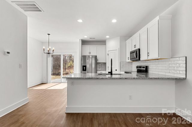 123 Indian Wells Court, Harmony, NC 28634