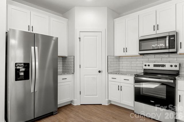 123 Indian Wells Court, Harmony, NC 28634