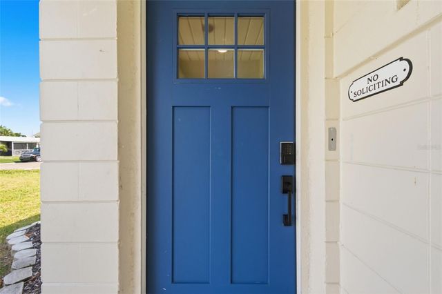 4146 DES MOINES STREET NE, St Petersburg, FL 33703