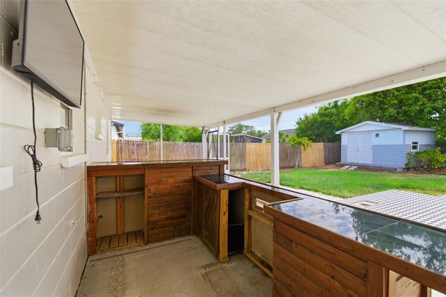 4146 DES MOINES STREET NE, St Petersburg, FL 33703