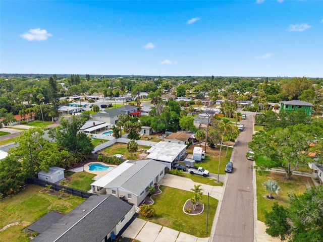4146 DES MOINES STREET NE, St Petersburg, FL 33703