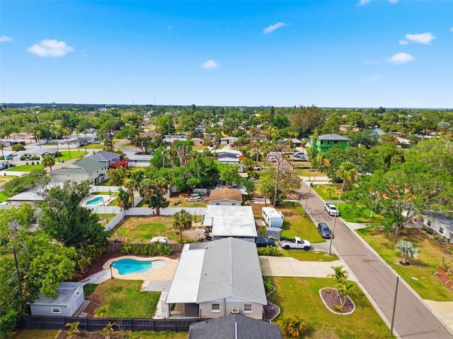 4146 DES MOINES STREET NE, St Petersburg, FL 33703