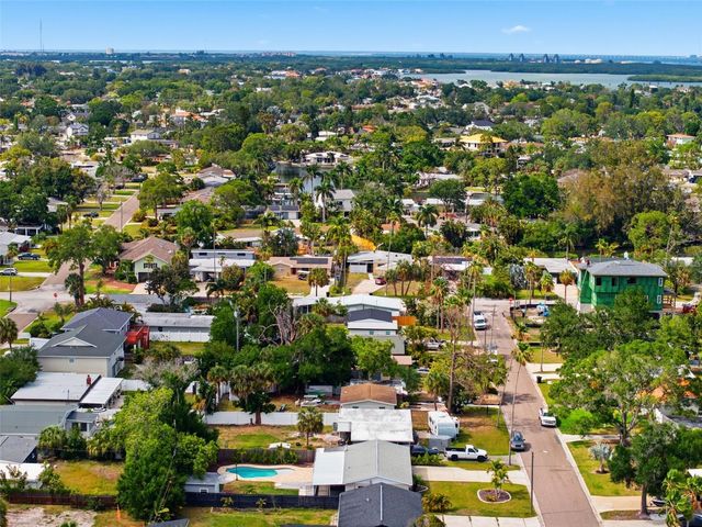 4146 DES MOINES STREET NE, St Petersburg, FL 33703