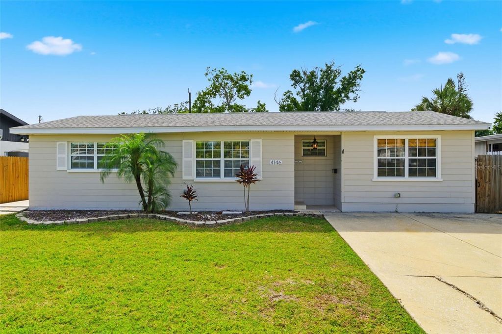 4146 DES MOINES STREET NE, St Petersburg, FL 33703