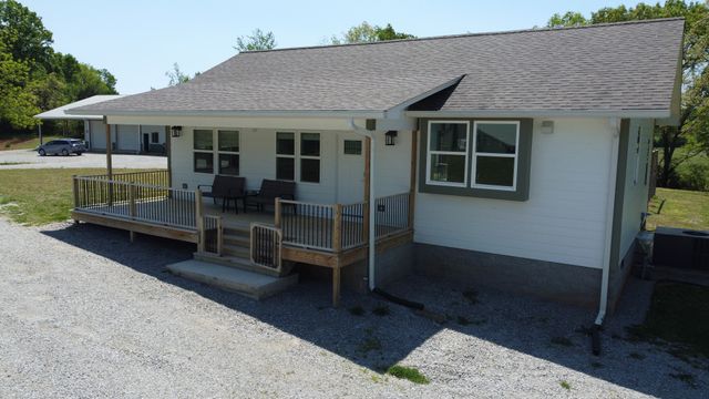 1864 Liberty Rd, Sparta, TN 38583