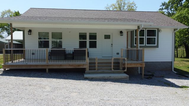 1864 Liberty Rd, Sparta, TN 38583