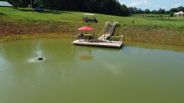 1864 Liberty Rd, Sparta, TN 38583