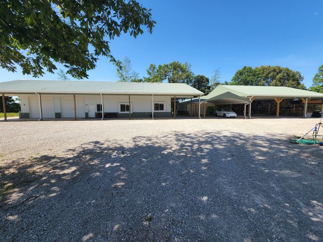 1864 Liberty Rd, Sparta, TN 38583