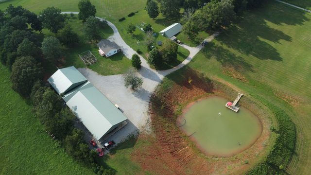 1864 Liberty Rd, Sparta, TN 38583