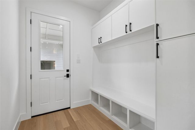 111 E 18th Street, Houston, TX 77008