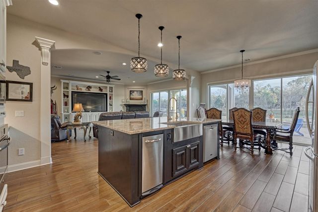 11533 Renaissance Drive, Montgomery, TX 77356