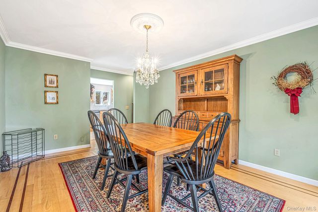 156 Jamaica Avenue, Medford, NY 11763