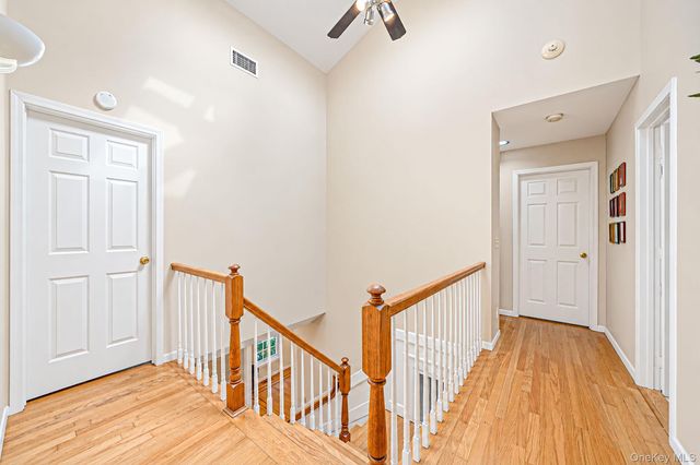 156 Jamaica Avenue, Medford, NY 11763