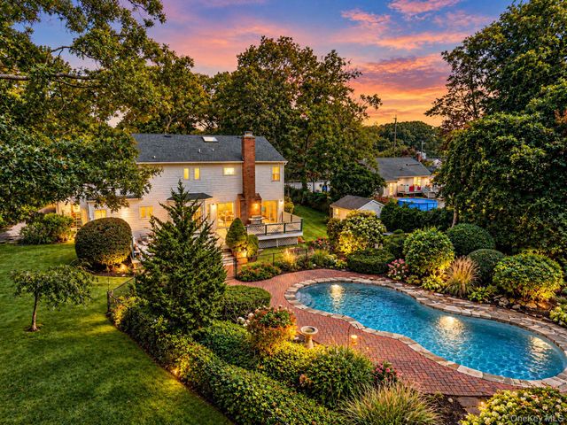 156 Jamaica Avenue, Medford, NY 11763