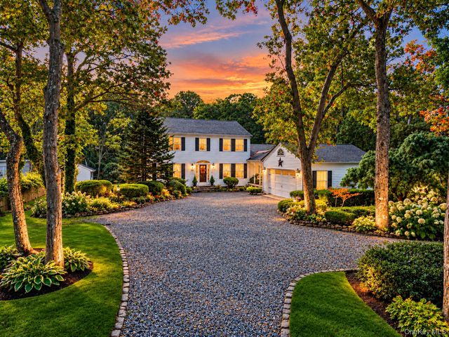 156 Jamaica Avenue, Medford, NY 11763