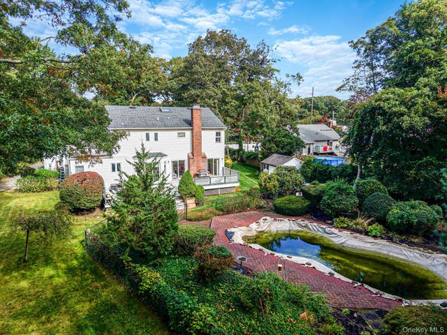 156 Jamaica Avenue, Medford, NY 11763