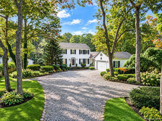 156 Jamaica Avenue, Medford, NY 11763