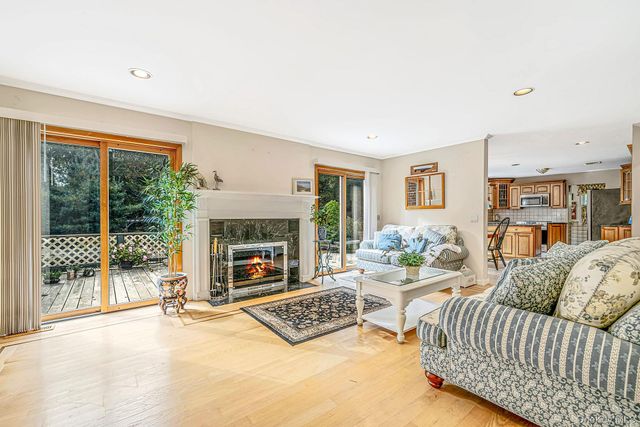 156 Jamaica Avenue, Medford, NY 11763