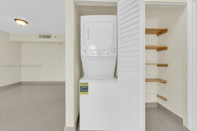 3300 NE 192nd St 1414, Aventura, FL 33180