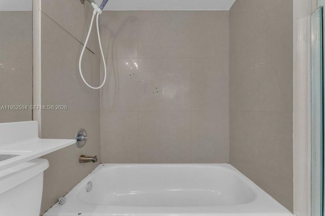 3300 NE 192nd St 1414, Aventura, FL 33180