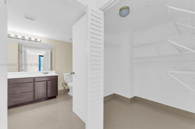 3300 NE 192nd St 1414, Aventura, FL 33180