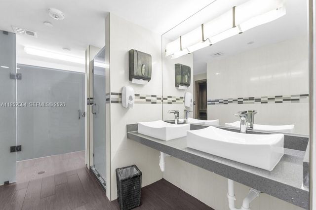 3300 NE 192nd St 1414, Aventura, FL 33180