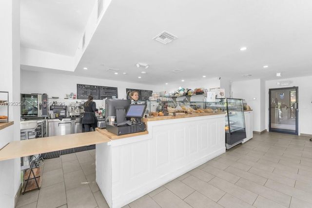 3300 NE 192nd St 1414, Aventura, FL 33180