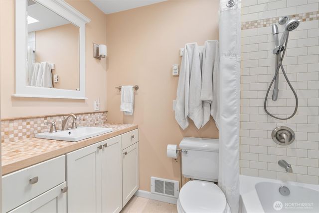 16425 266th Avenue SE, Issaquah, WA 98027